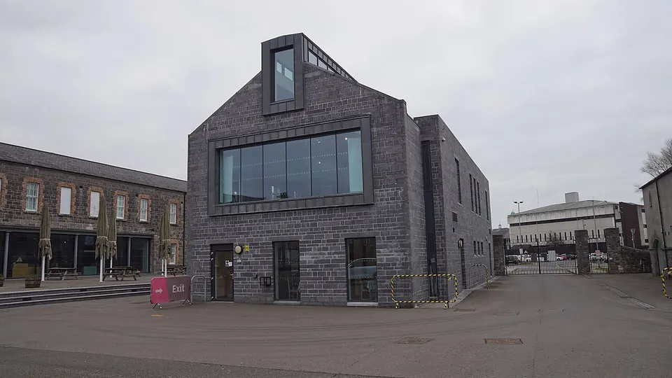 Fermanagh Lakelands and Enniskillen destination photo: County Fermanagh - Enniskillen Castle 20230304 visitor information centre