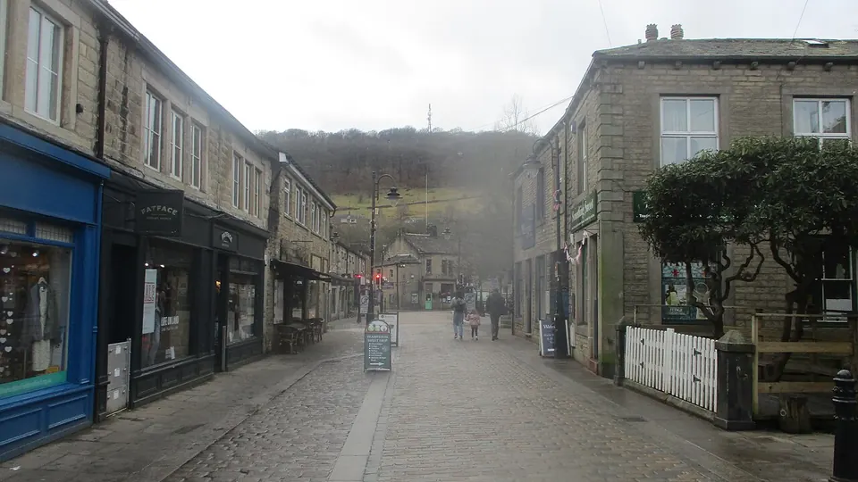 Hebden Bridge destination photo: Bridge Gate, Hebden Bridge (11th February 2023) 002