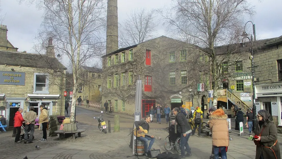 Hebden Bridge destination photo: Buskers on Bridge Gate, Hebden Bridge (11th February 2023)