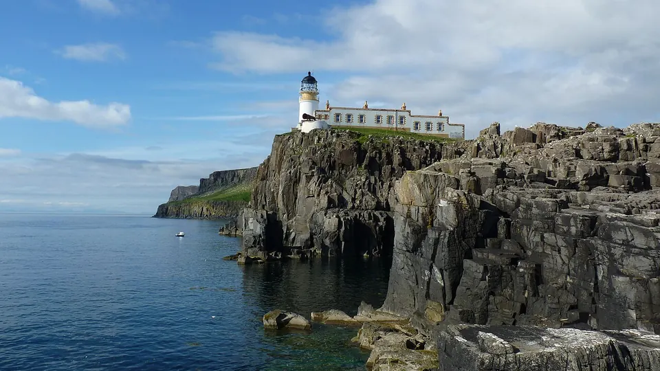 Isle of Skye destination photo: Neist Point Lighthouse 20140624 182526 P1110708