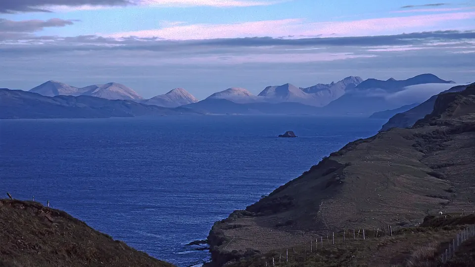 Isle of Skye destination photo: East Coast of Isle of Skye and the Cuillin, (summer 2000) - panoramio