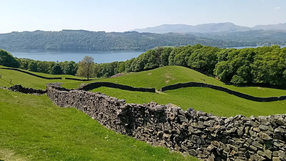 Lake District and Windermere destination photo: Lake District - Dry Stone Walls & Lake Windermere