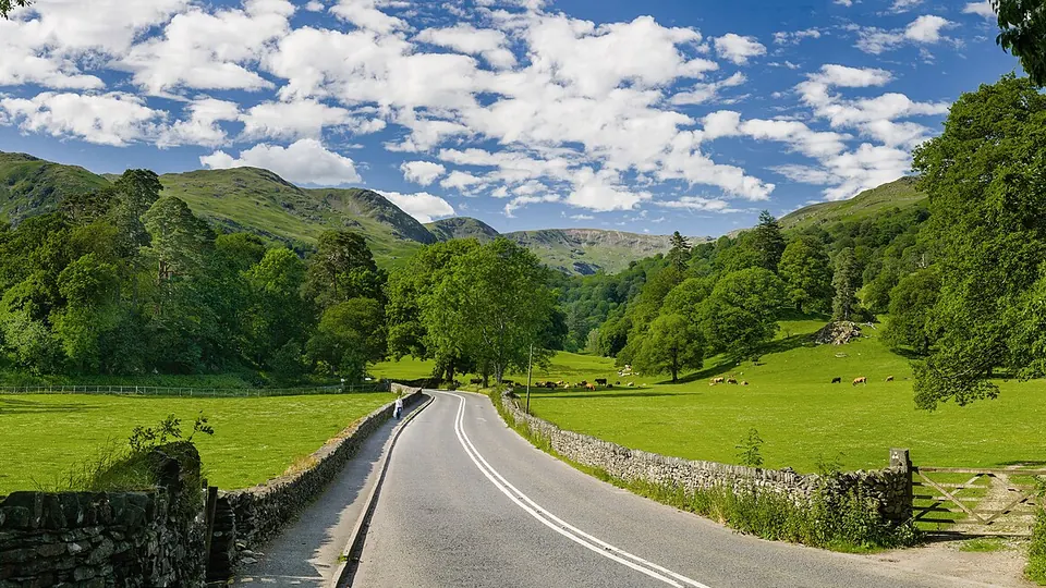 Lake District and Windermere destination photo: A591 road, Lake District - June 2009 Edit 1