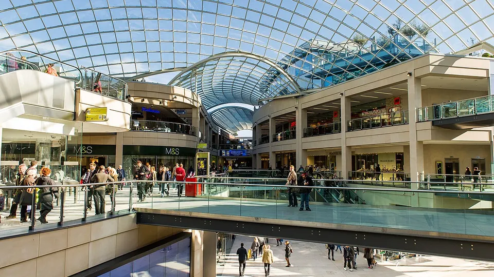 Leeds destination photo: Pinnacle, Leeds 16