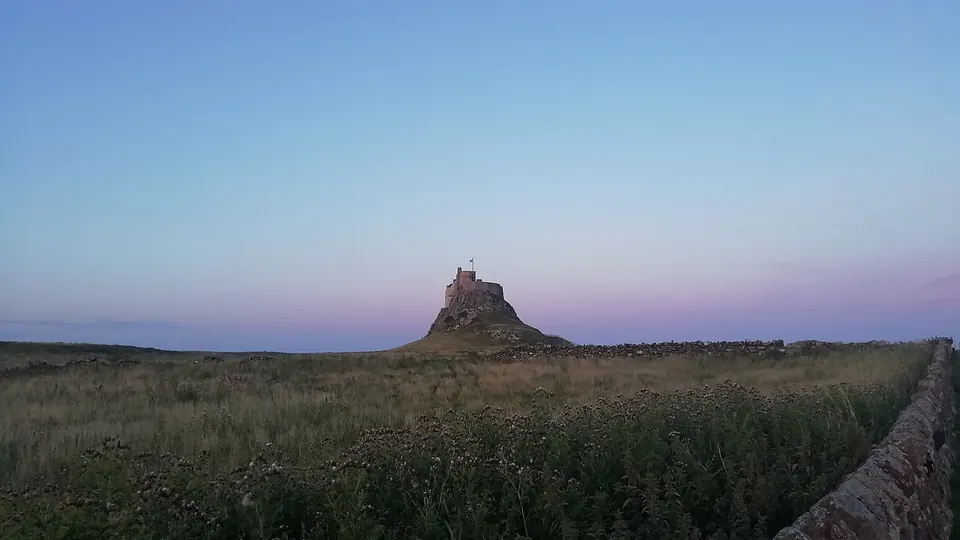 Lindisfarne / Holy Island destination photo: Holy Island - Lindisfarne Castle - 20230730211318