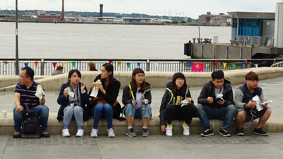 Liverpool destination photo: Asian Tourists at Quayside - Albert Dock - Liverpool - England (28033157252)