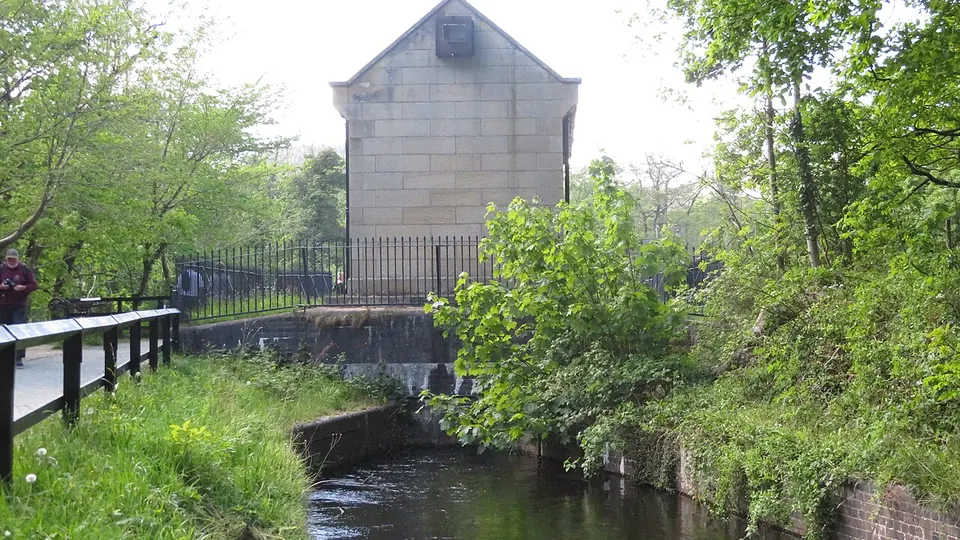 Llangollen destination photo: Meter House, near the Source of the Llangollen Canal (river Dee), near the Horseshoe Falls, Llangollen, Cymru (Wales) 08