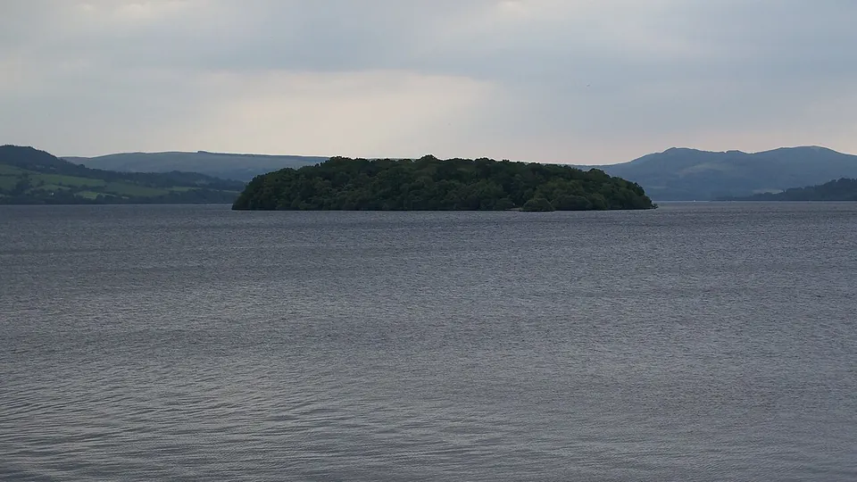 Loch Lomond destination photo: Loch Lomond Scotland July 2008
