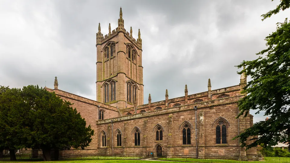 Ludlow destination photo: St Laurence's Church, Ludlow