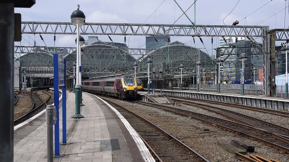 Manchester destination photo: Manchester Piccadilly station MMB 31 220001