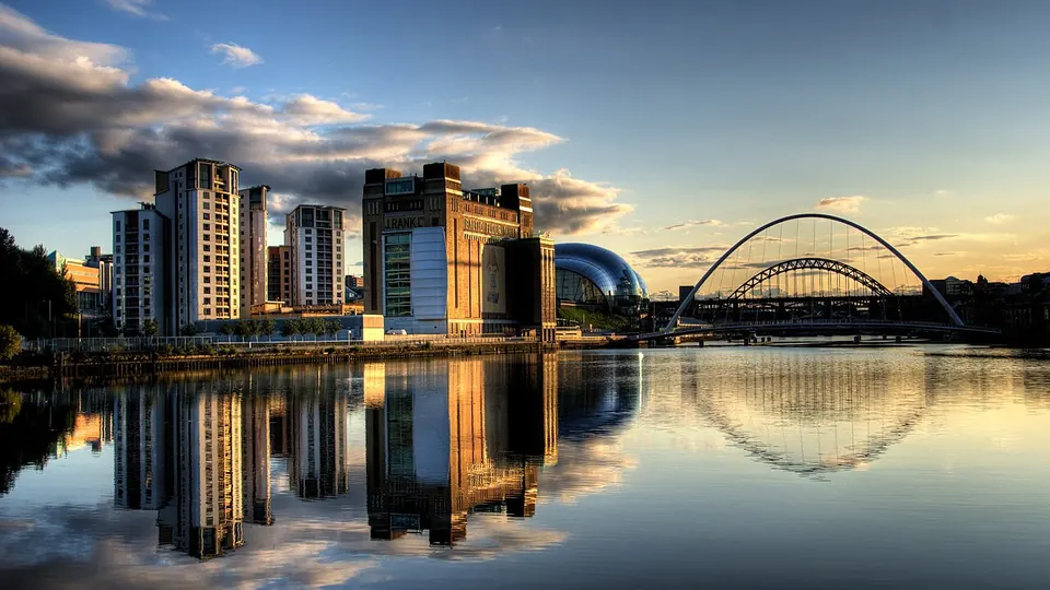 Newcastle destination photo: Newcastle Quayside with bridges