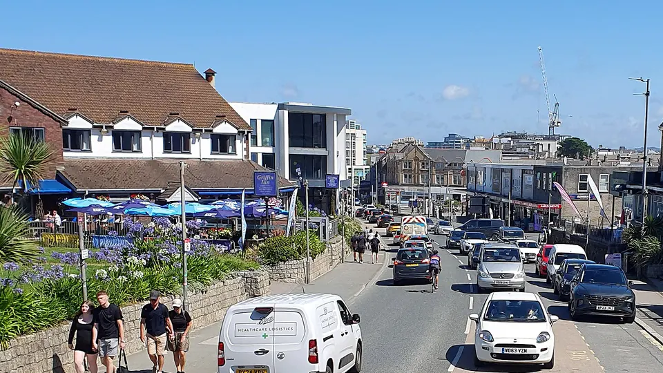 Newquay, Cornwall destination photo: Cliff Road, Newquay, Cornwall - August 2024