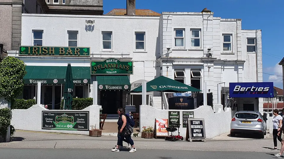 Newquay, Cornwall destination photo: Bertie O'Flannigan's Irish Bar, East Street, Newquay, Cornwall - June 2022