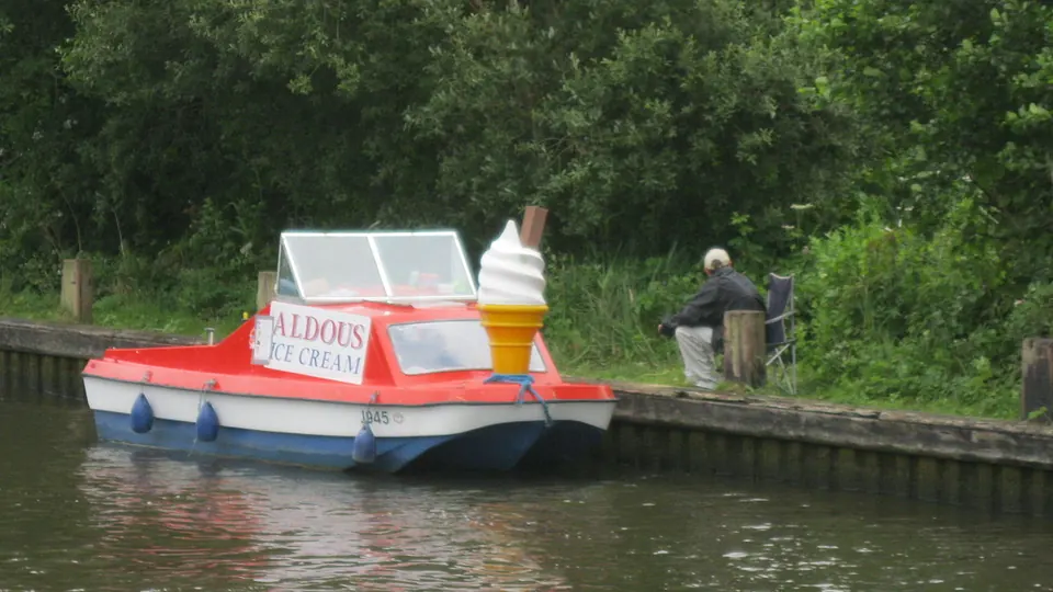 Norfolk Broads destination photo: Ice Cream Boat on River Bure, Norfolk Broads (23288974332)