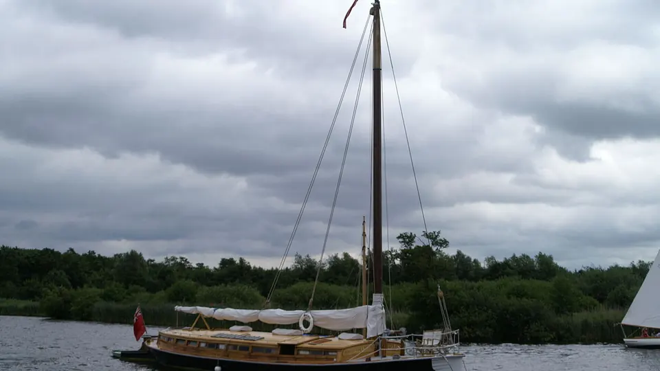 Norfolk Broads destination photo: Solus Wherry on Wroxham Broad, Norfolk Broads (23029489679)