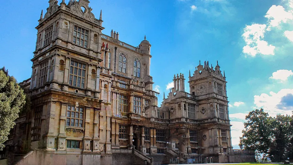 Nottingham destination photo: Front of Wollaton Hall, Nottingham