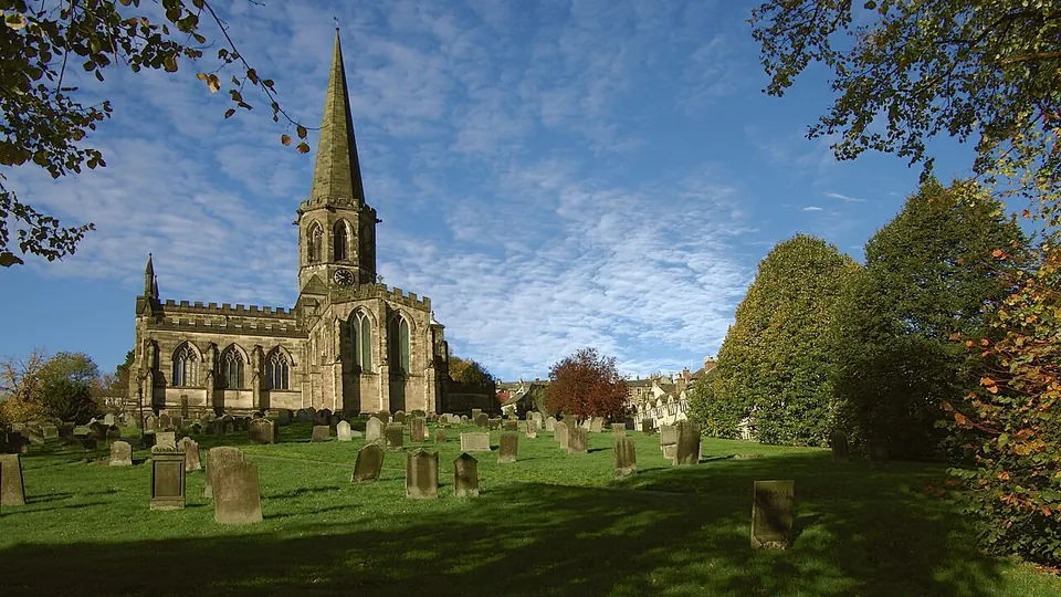 Peak District and Bakewell destination photo: 01 peak district Bakewell Church (533427829)