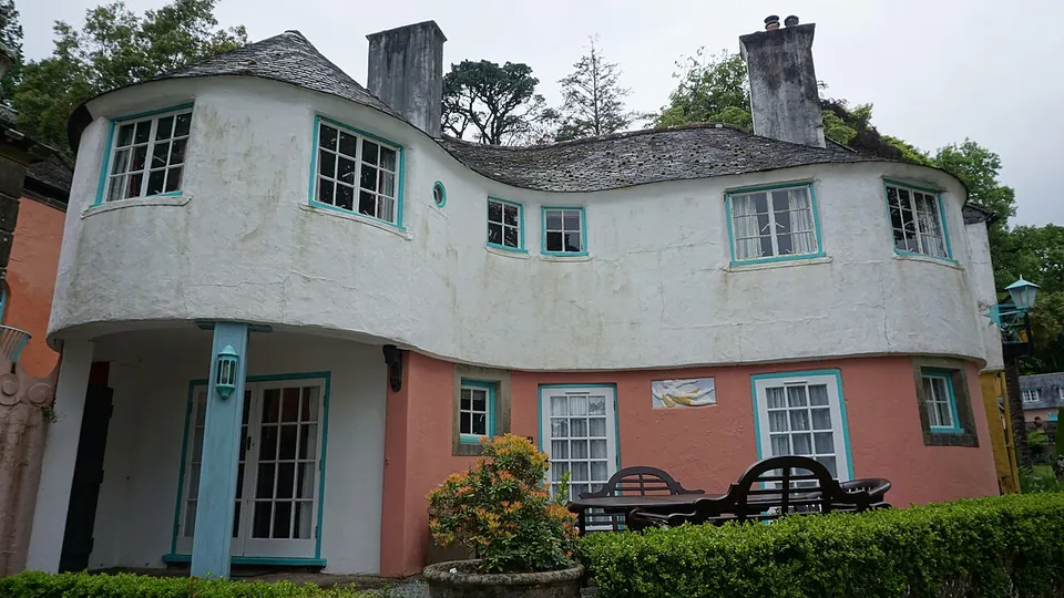 Portmeirion destination photo: Portmeirion Village Wales (48054620016)