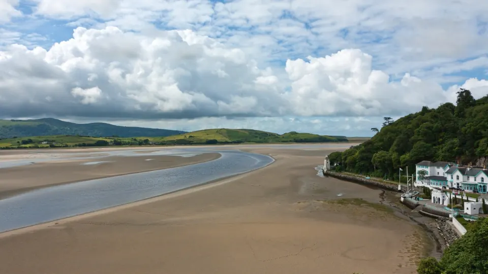 Portmeirion destination photo: Portmeirion beach, Wales - panoramio