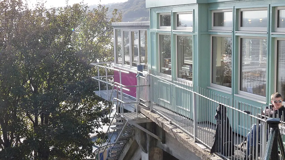 Scarborough destination photo: Old St Nicholas Cliff Lift, Scarborough, Yorkshire, England
