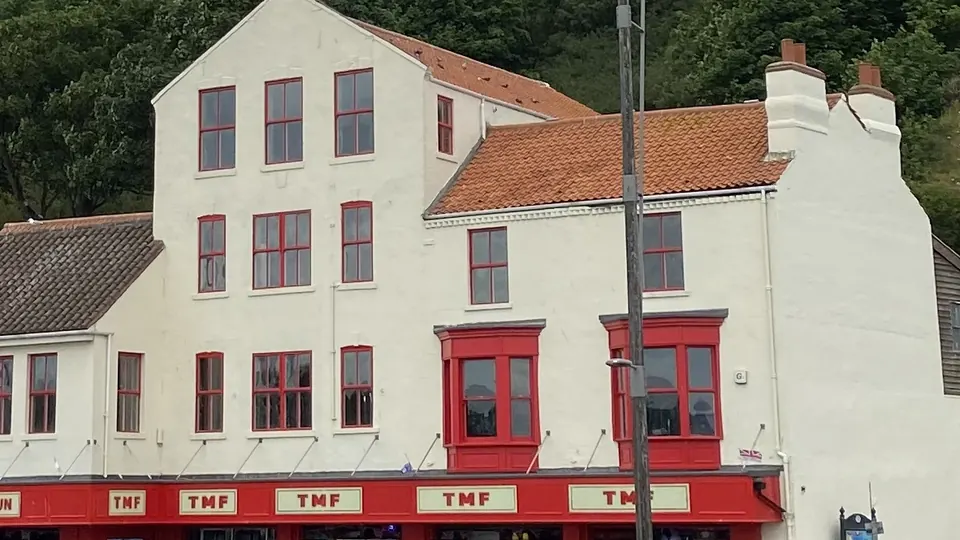 Scarborough destination photo: Scarboroughharboursidebuilding