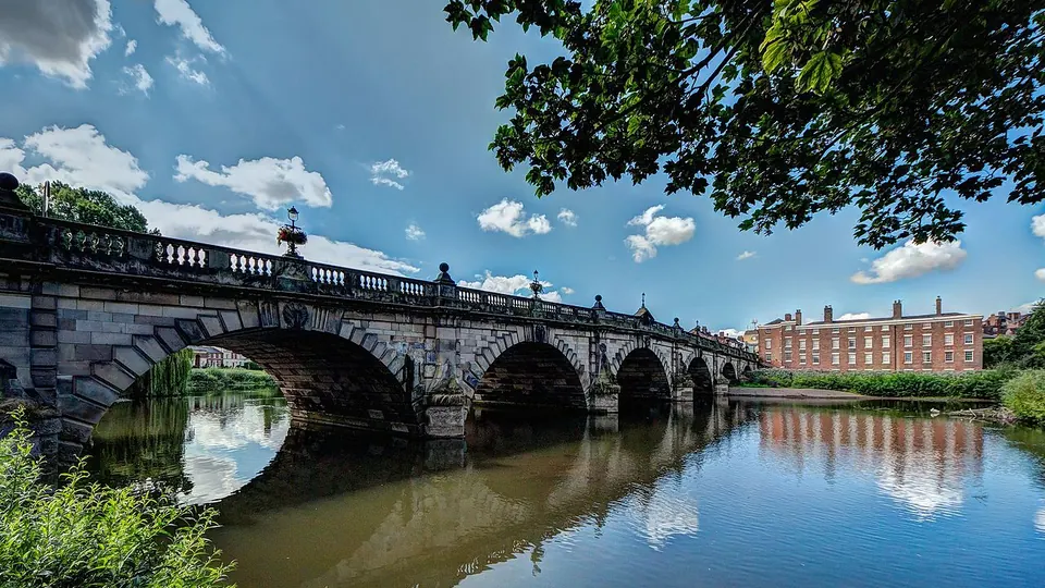 Shrewsbury destination photo: English Bridge Shrewsbury