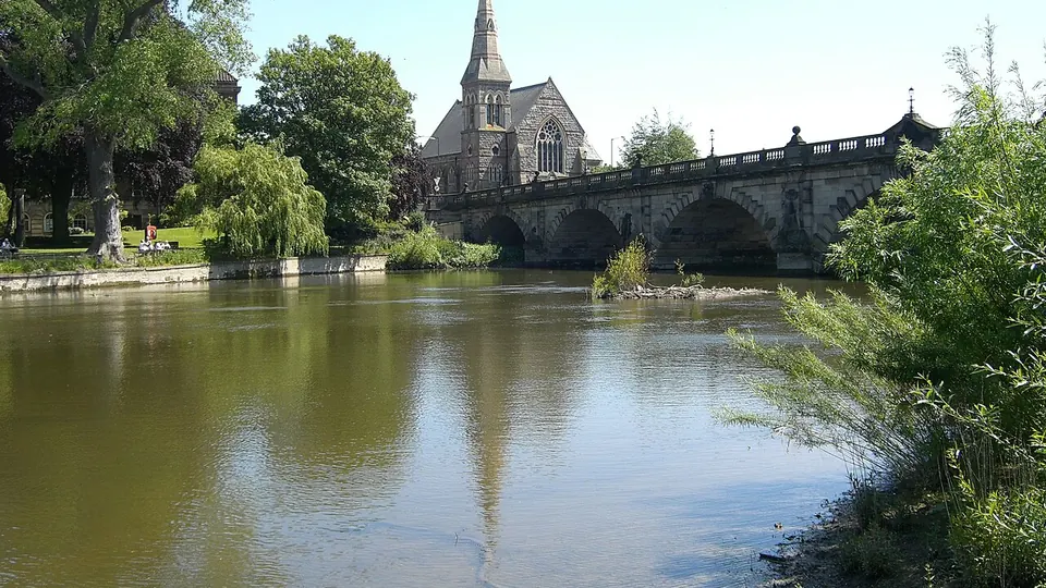 Shrewsbury destination photo: English Bridge Shrewsbury - panoramio - PJMarriott