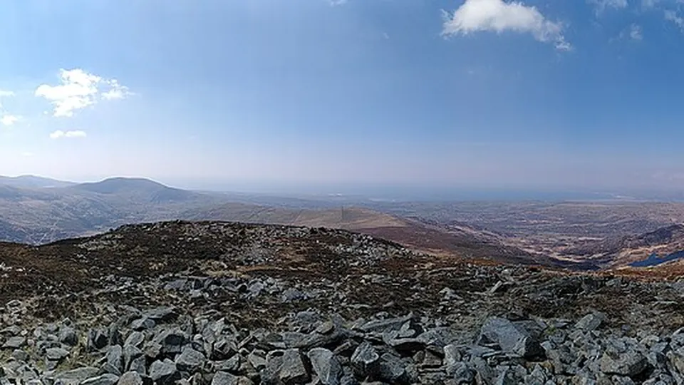 Snowdonia / Eryri destination photo: Panoramic view of Snowdonia National Park from the top of Rhinog Fawr