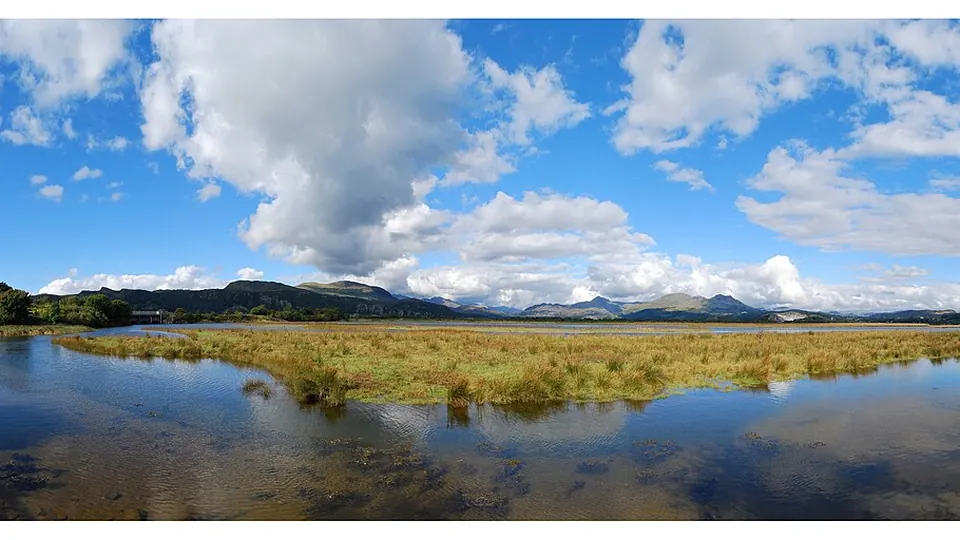 Snowdonia / Eryri destination photo: Snowdonia National Park, Wales. Looking from Porthmadog