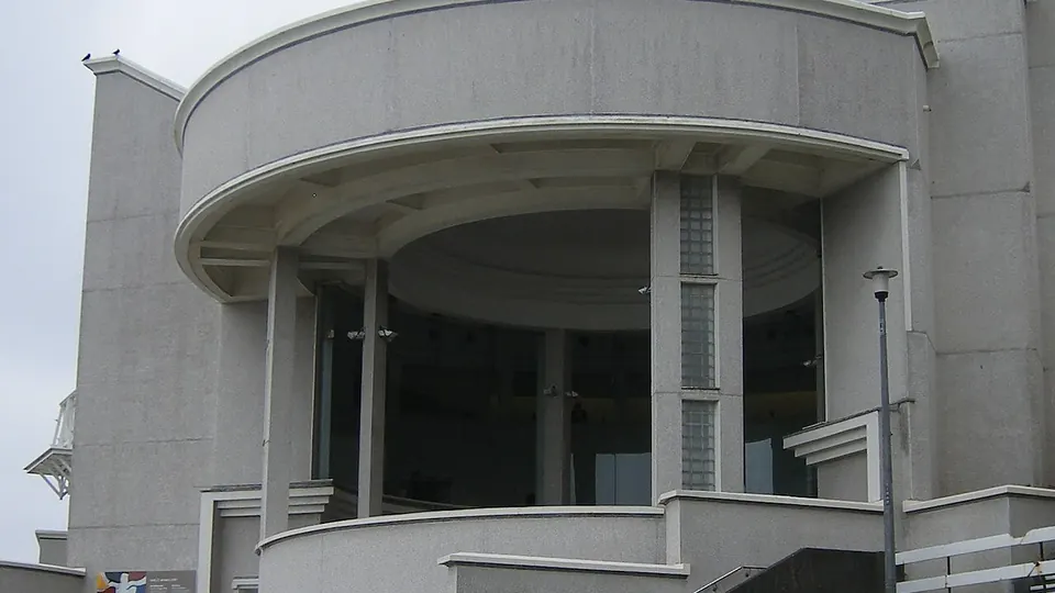 St Ives, Cornwall destination photo: External tate st ives