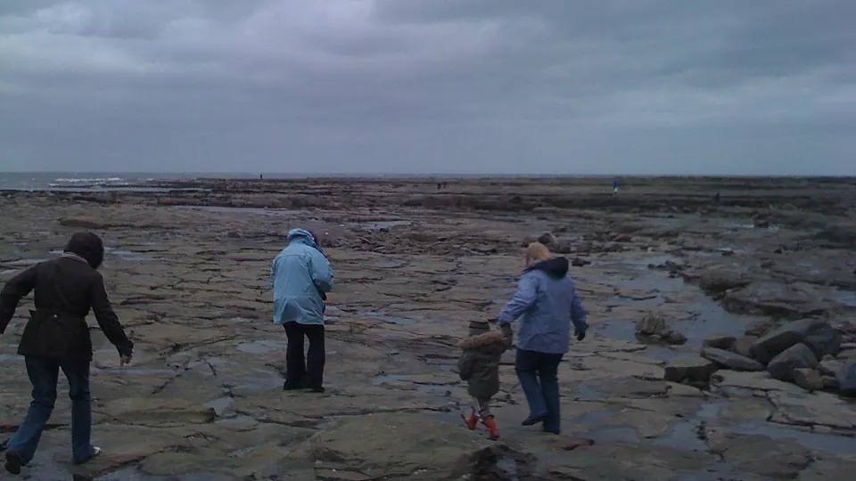 Staithes destination photo: Beach at Staithes - Picture 2 - panoramio