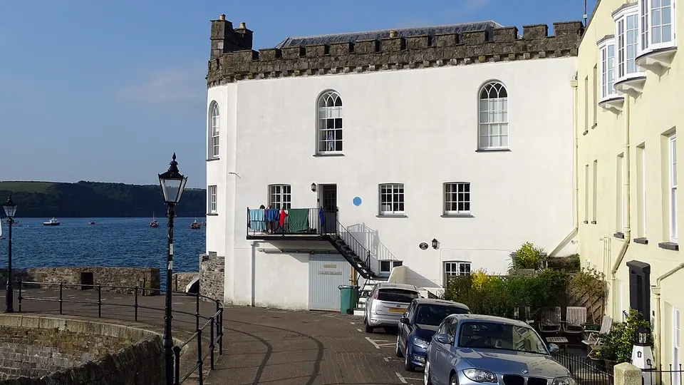 Tenby destination photo: The Cabin Castle Square Tenby SA70 7BW