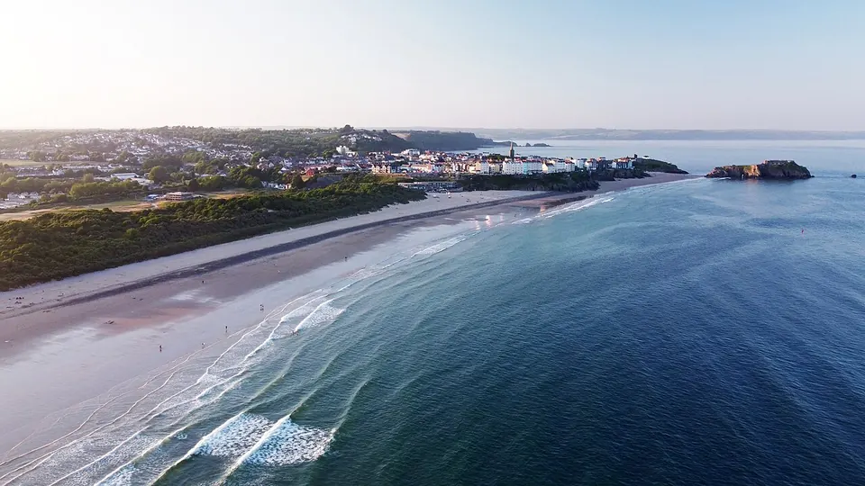 Tenby destination photo: Tenby South Beach, Pembrokeshire, Wales