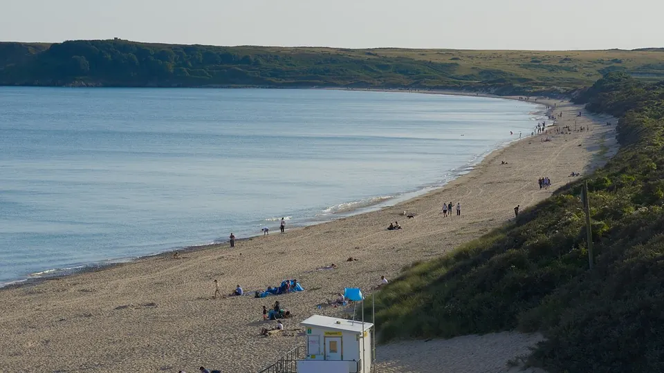 Tenby destination photo: South Beach Tenby (DSC09360)