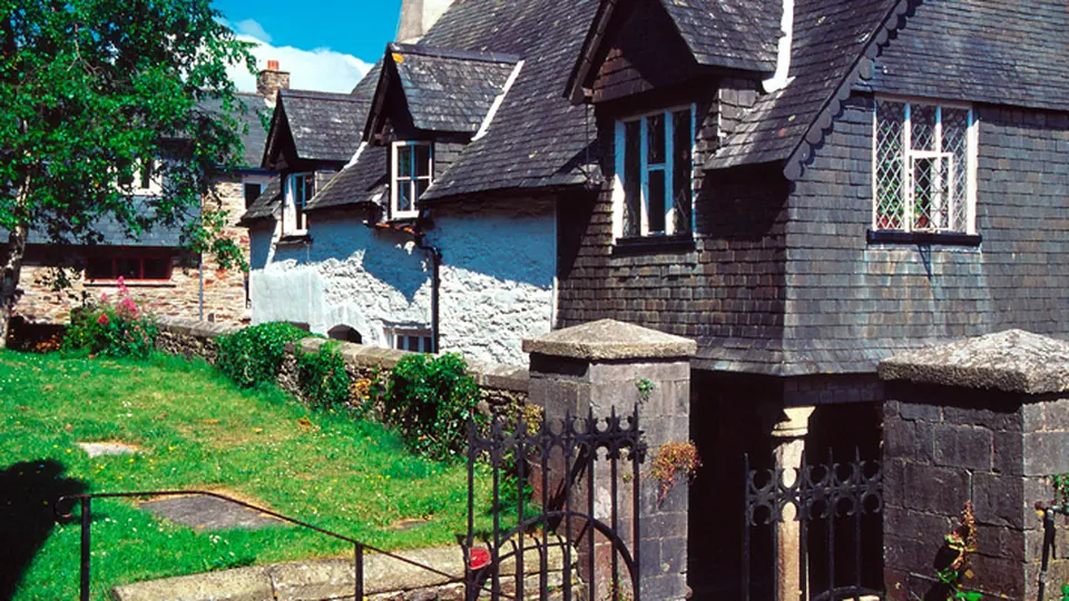 Totnes destination photo: Totnes Guild Hall