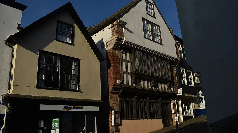 Totnes destination photo: 68 & 70 Fore Street, Totnes (50205327353)