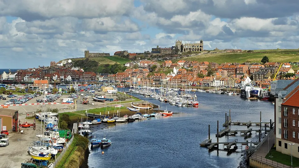 Whitby destination photo: Whitby and the River Esk (2011.10.19)