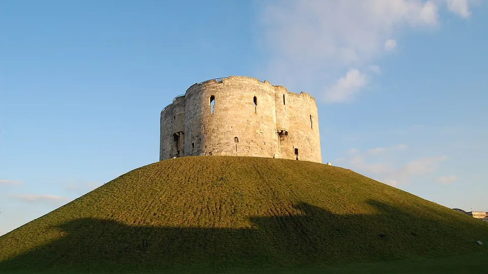York destination photo: York Castle Clifford's Tower 2007